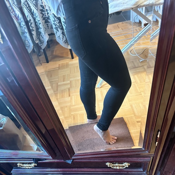 BLACK ZARA JEANS! NEVER WORN OUT PERFECT CONDITION - Picture 1 of 3